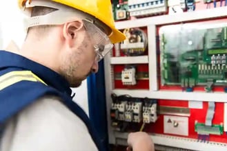 técnico de empresa de manutenção